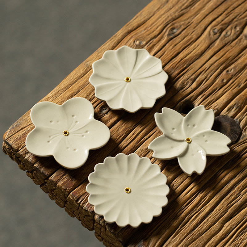 Brûleur d'encens en céramique Lotus au motif floral pour la sérénité