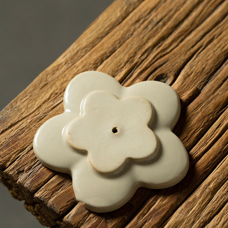 Brûleur d'encens en céramique Lotus au motif floral pour la sérénité