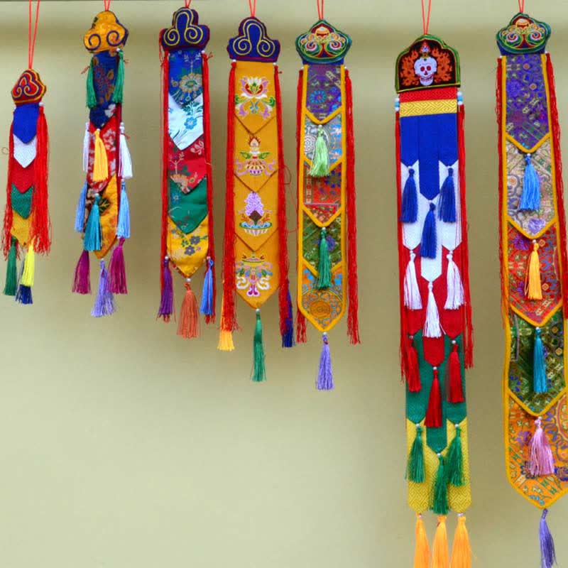 Décoration murale Mandala Lotus avec huit symboles propices à l'illumination