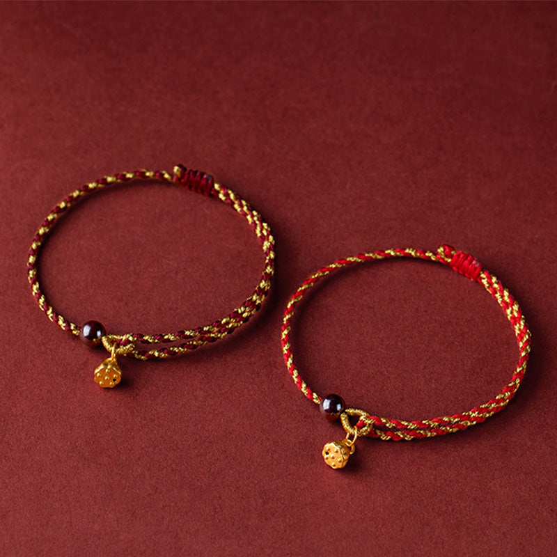 Bracelet corde or rouge avec breloque Lotus Peace 14-16 cm