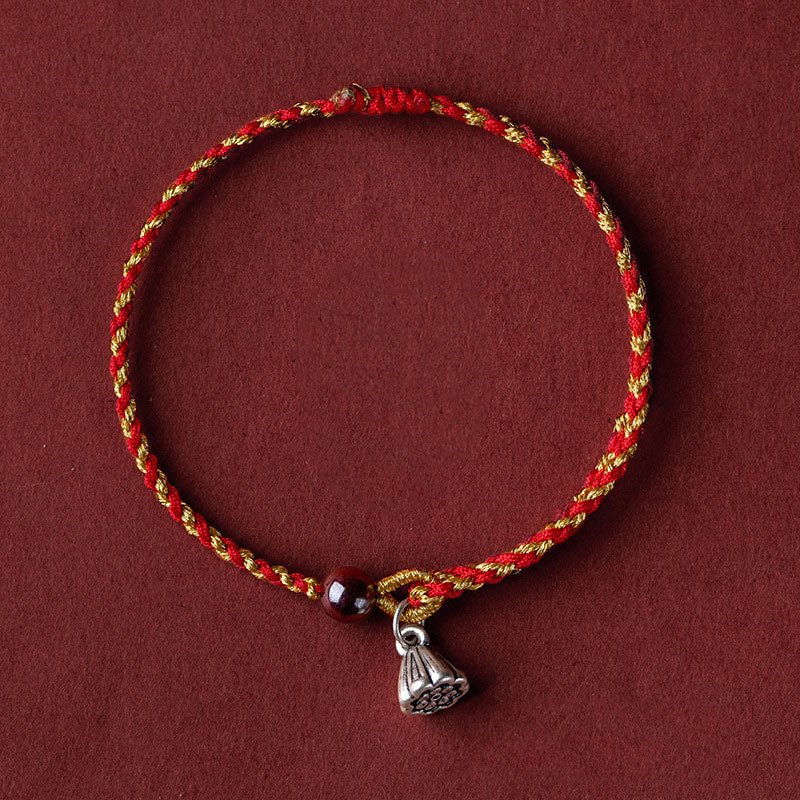 Bracelet corde or rouge avec breloque Lotus Peace 14-16 cm