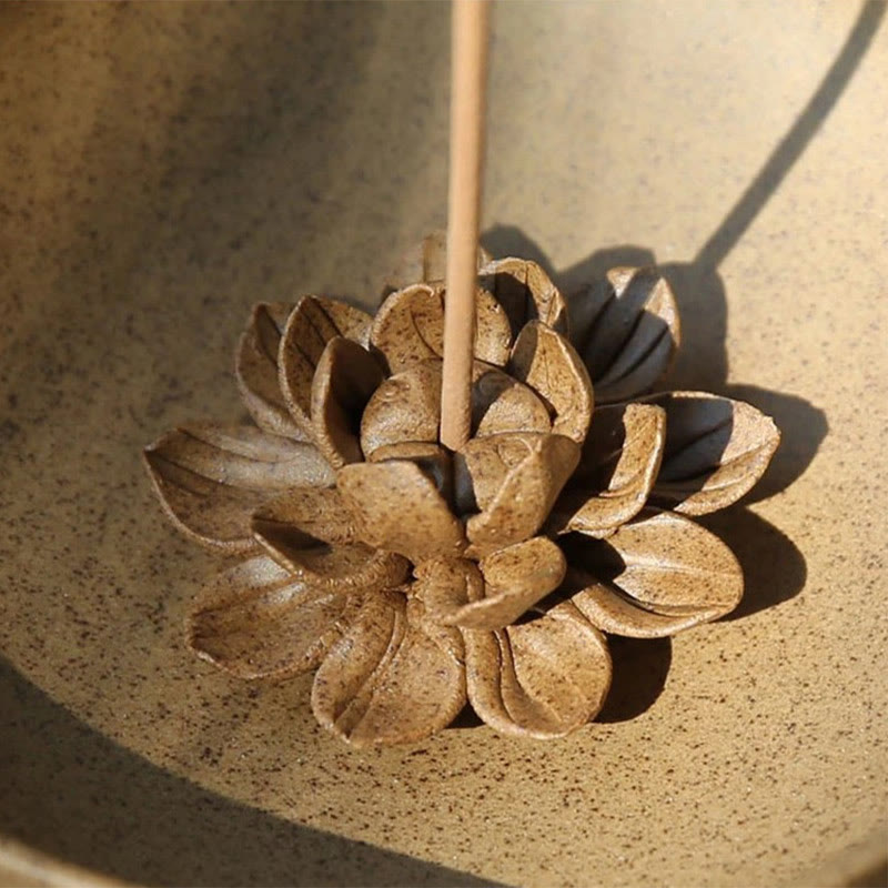 Brûle-encens en céramique sur piédestal Lotus pour la méditation 12 cm