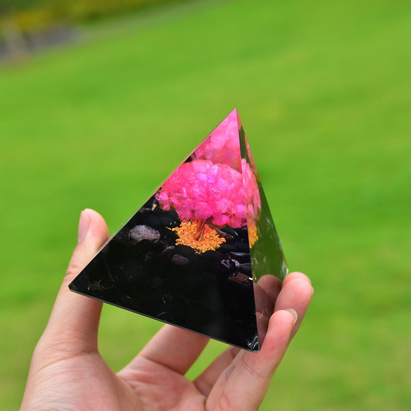 Pyramide d'Amour et de Protection