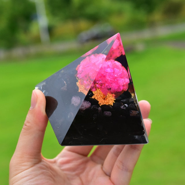 Pyramide d'Amour et de Protection