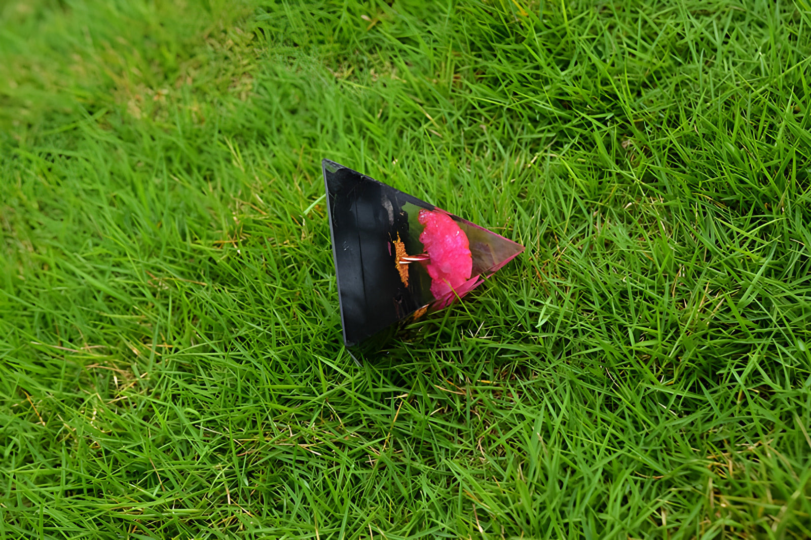 Pyramide d'Amour et de Protection
