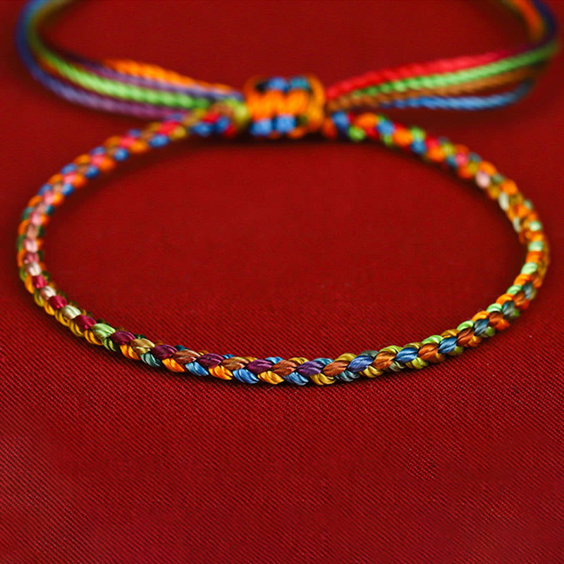 Bracelet porte-bonheur multicolore en fil rouge pour la protection et la chance
