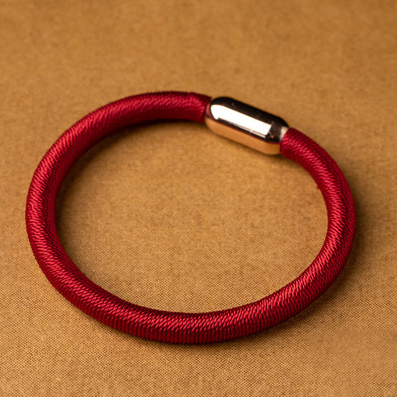 Bracelet de protection à boucle magnétique et cordon rouge avec nœud King Kong