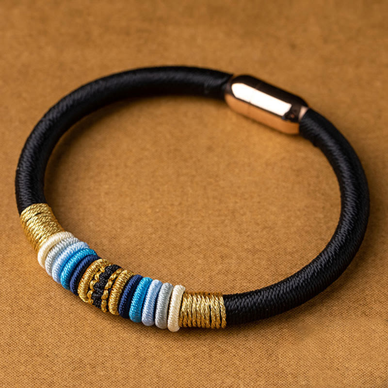 Bracelet de protection à boucle magnétique et cordon rouge avec nœud King Kong