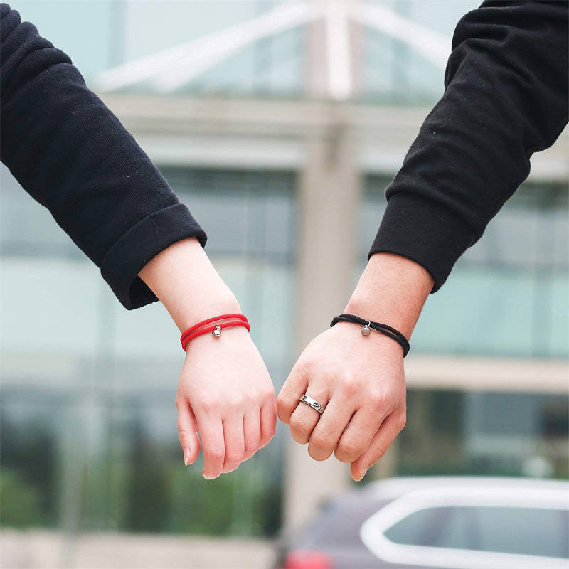 Bracelets magnétiques pour couple avec fil rouge | Protection et force