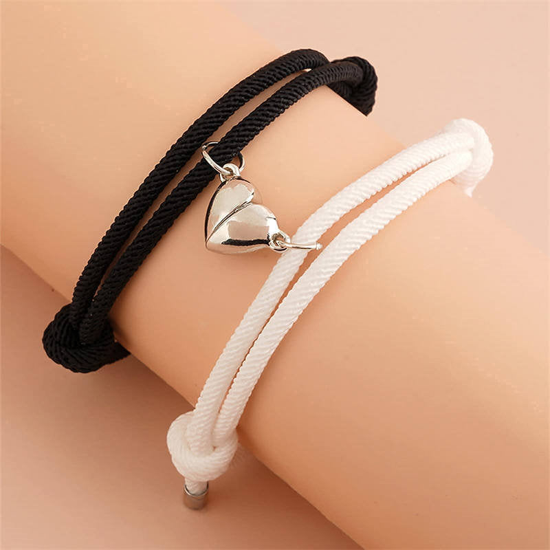 Bracelets magnétiques pour couple avec fil rouge | Protection et force