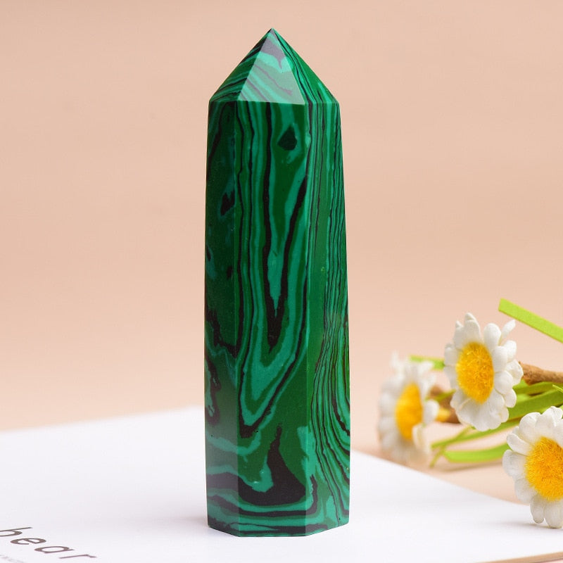 Tour de cristal de guérison énergétique de l'âme en malachite