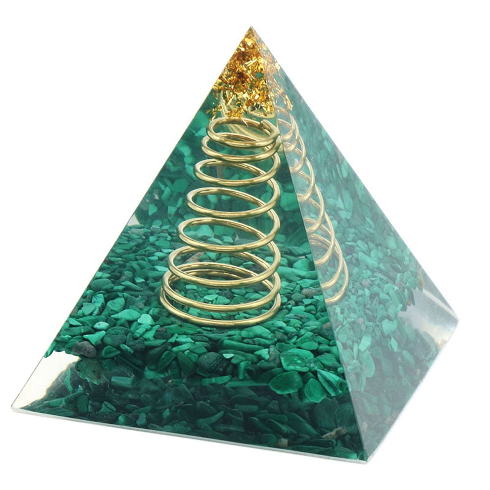 Pyramide d'orgonite de source de malachite