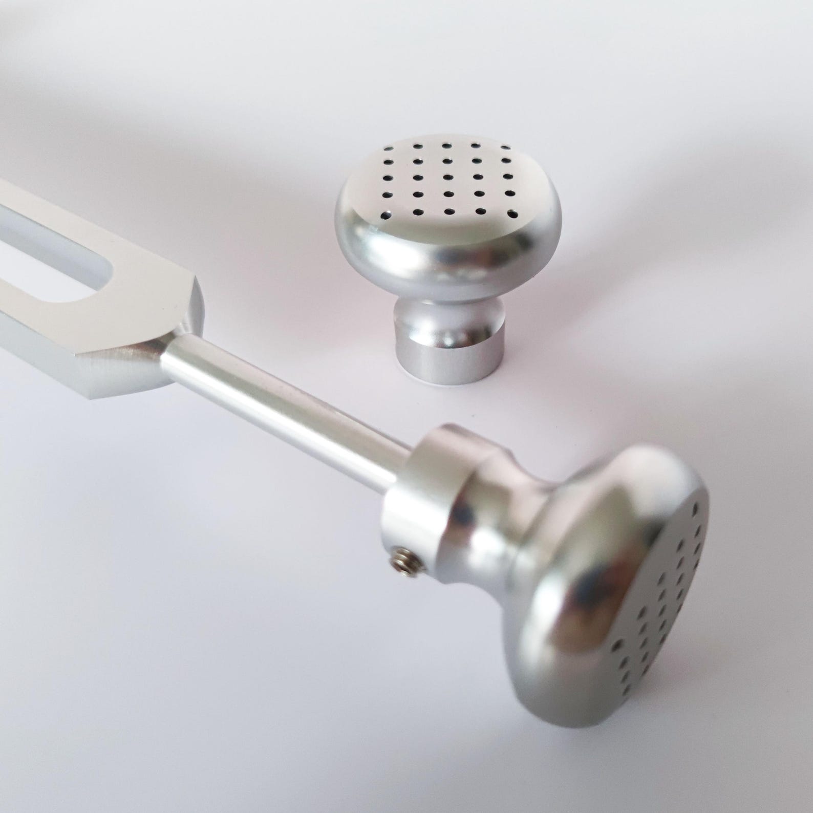 Extensions de pieds de diapason de massage pour huiles et éclats de cristal