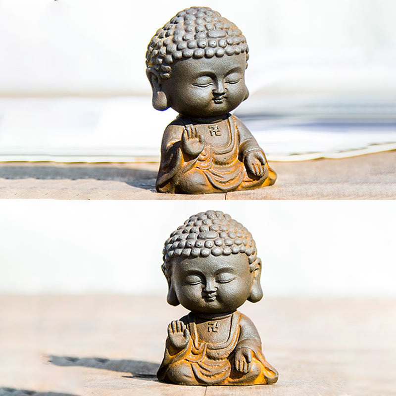 Statue de Bouddha méditant 9 cm Poudre de fer Rouille Résine coulée