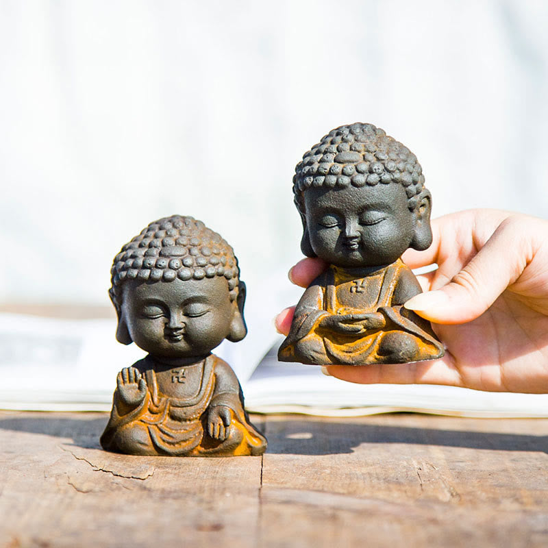 Statue de Bouddha méditant 9 cm Poudre de fer Rouille Résine coulée