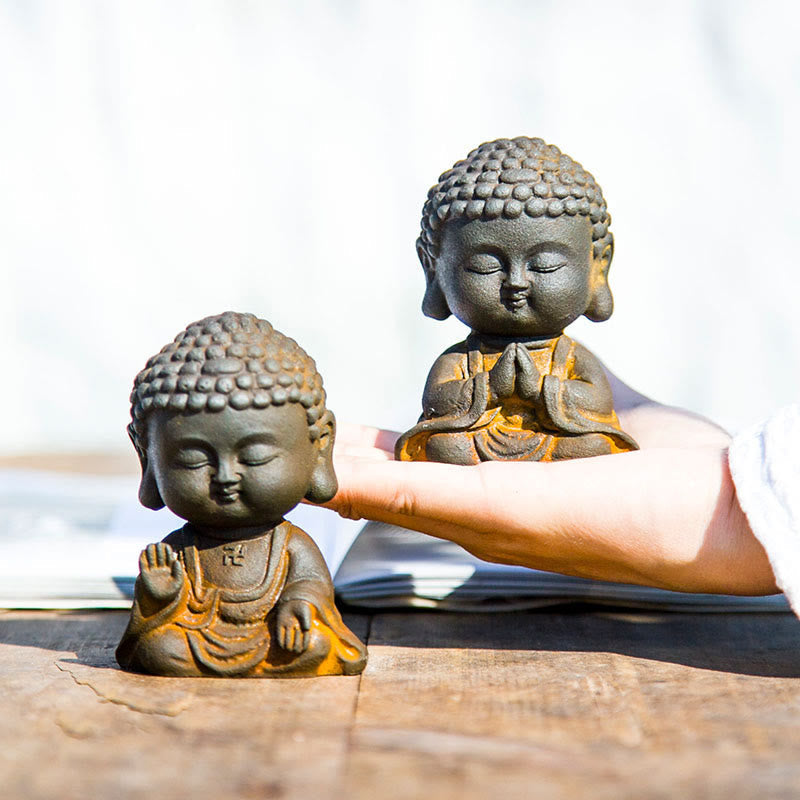 Statue de Bouddha méditant 9 cm Poudre de fer Rouille Résine coulée
