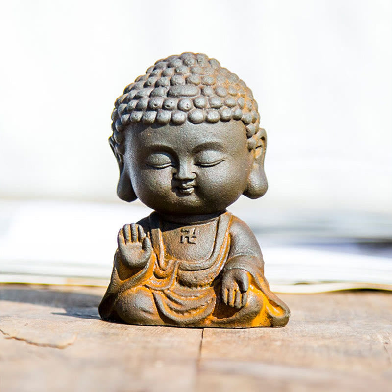 Statue de Bouddha méditant 9 cm Poudre de fer Rouille Résine coulée