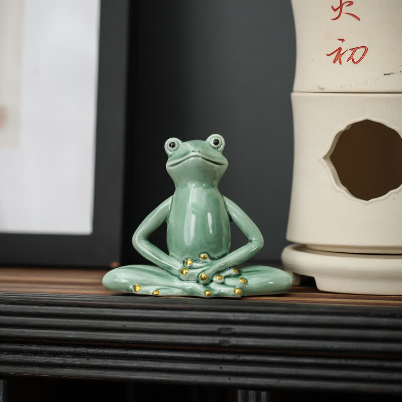 Statue de grenouille zen en céramique méditant pour la décoration