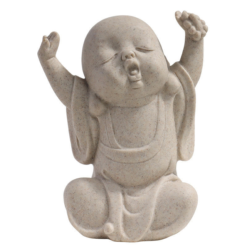 Statue de Bouddha moine en résine pour la méditation et la sérénité à la maison