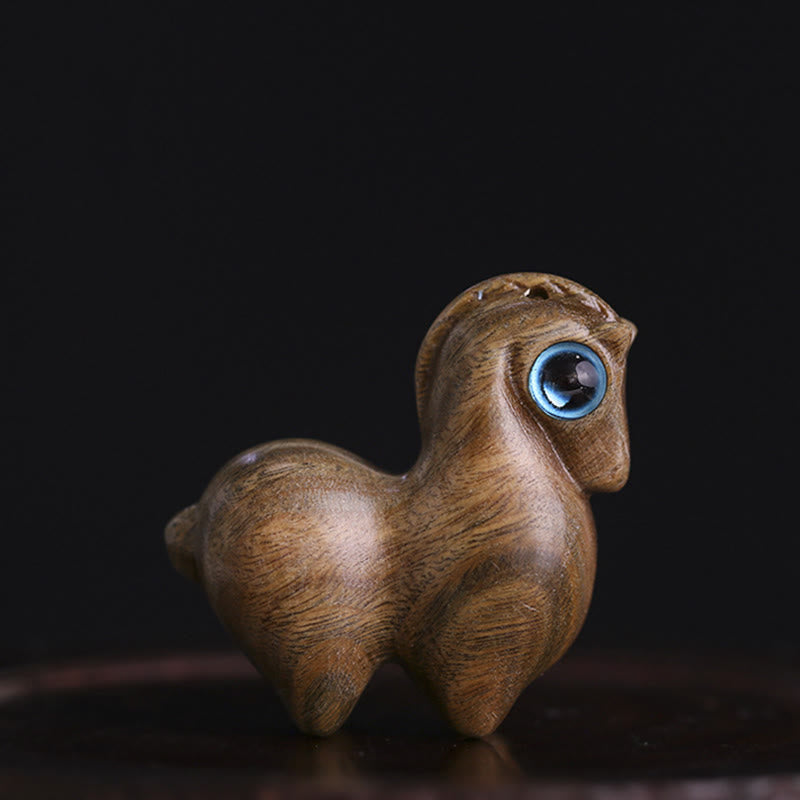 Figurine de protection de cheval porte-bonheur en bois de santal rouge de taille moyenne et petite