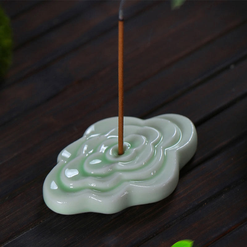 Mini brûleur d'encens en céramique avec motif nuage de bon augure