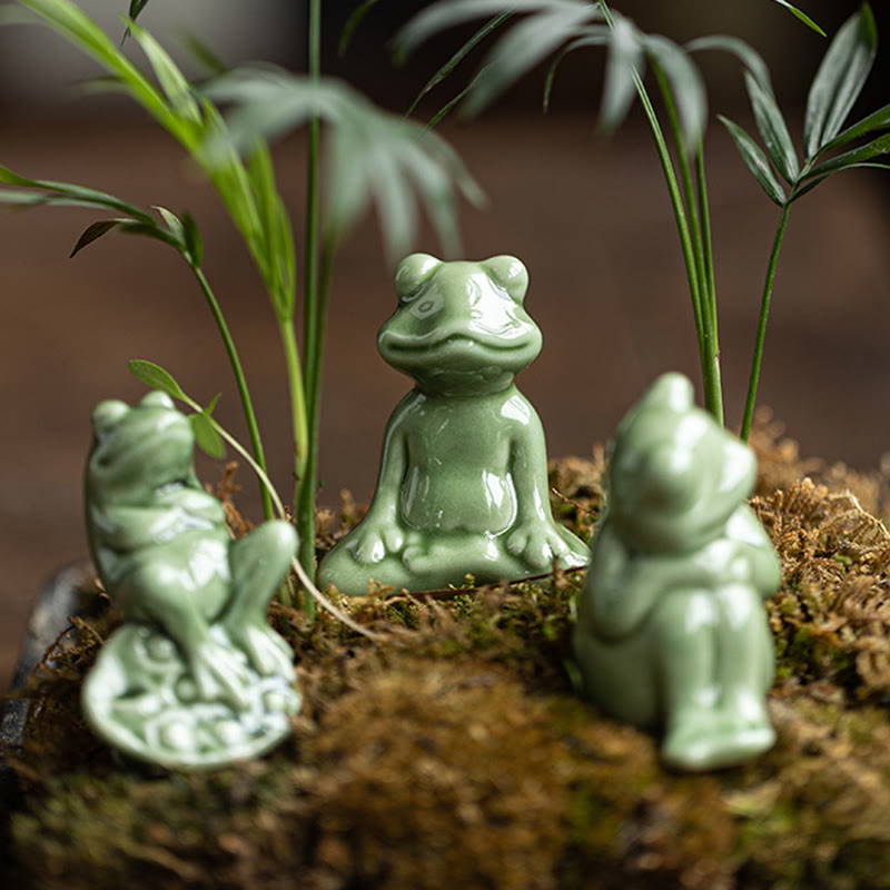 Mini figurine de grenouille de méditation en céramique pour la chance et la richesse