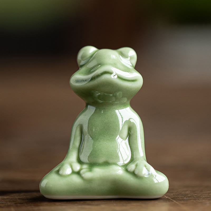 Mini figurine de grenouille de méditation en céramique pour la chance et la richesse