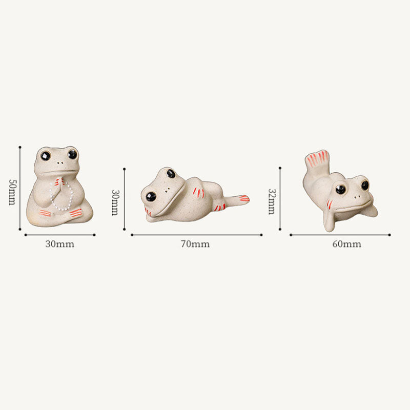 Mini figurine de grenouille en prière en céramique pour la richesse et la prospérité