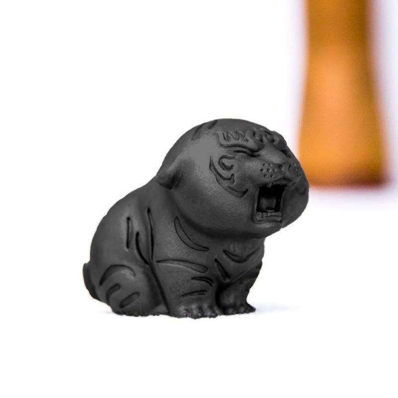 Mini statue de tigre mignon en résine de fer - Figurine animale spirituelle
