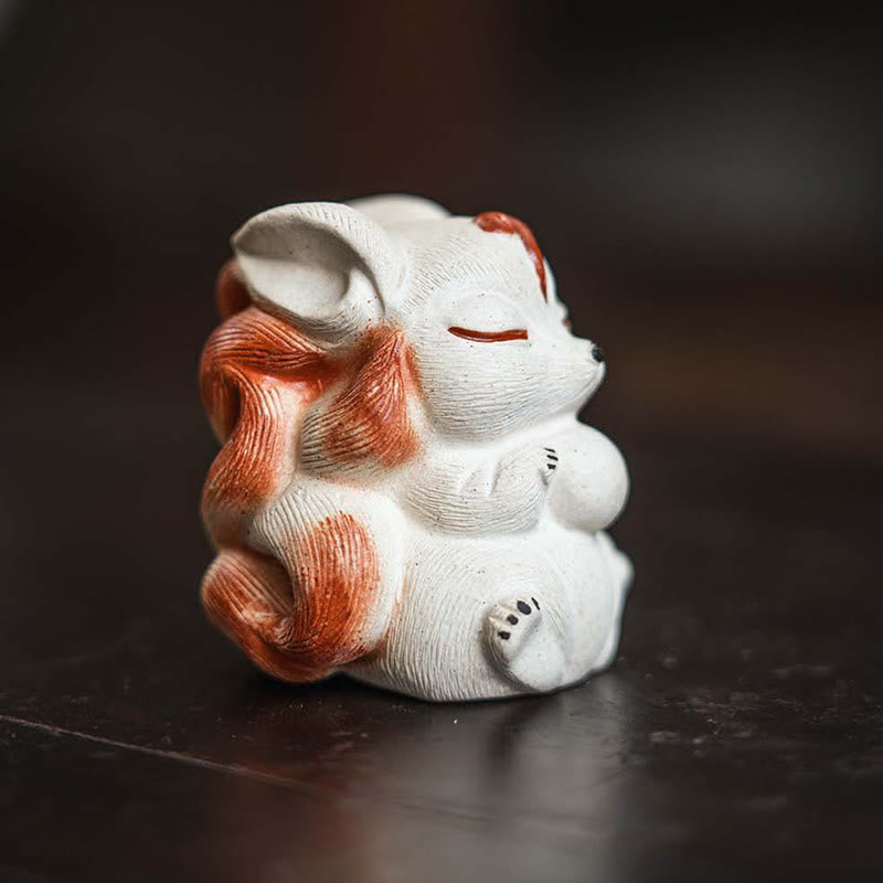Mini renard à neuf queues en argile violette pour décoration de bureau zen