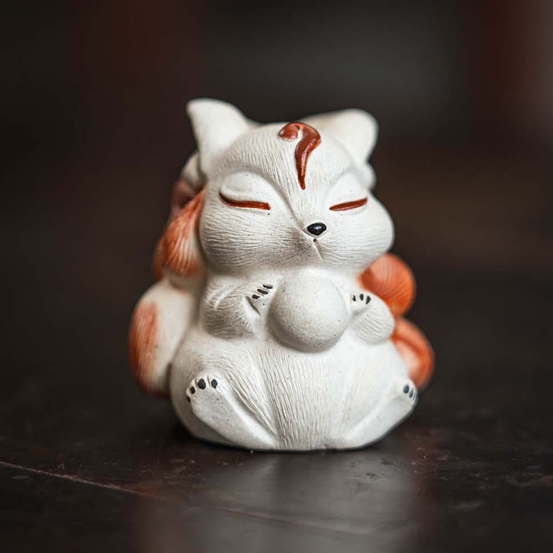 Mini renard à neuf queues en argile violette pour décoration de bureau zen