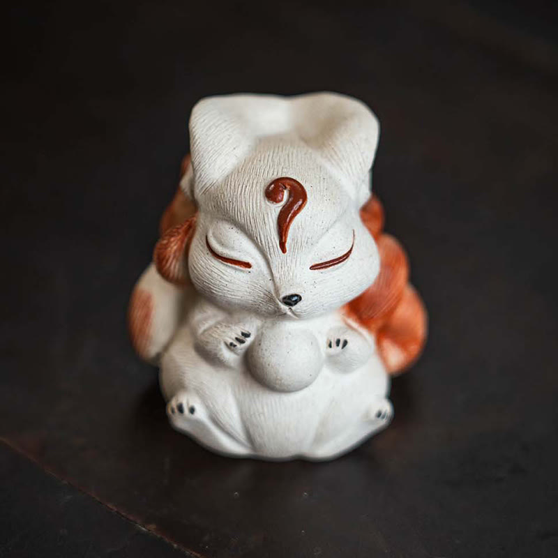 Mini renard à neuf queues en argile violette pour décoration de bureau zen