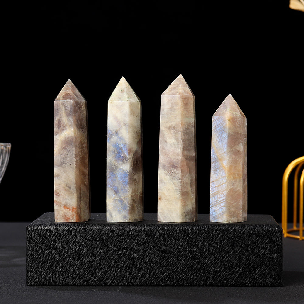 Tour de cristal de guérison en pierre de lune pour l'équilibre et l'amour