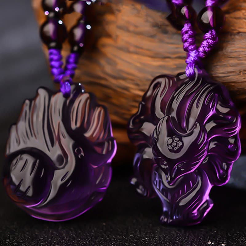 Collier porte-bonheur en améthyste naturelle avec renard à neuf queues