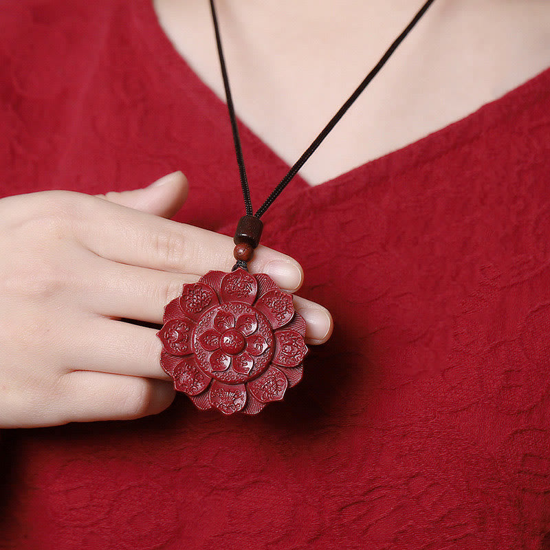 Collier pendentif naturel cinabre Lotus Om Mani Padme Hum | Protection