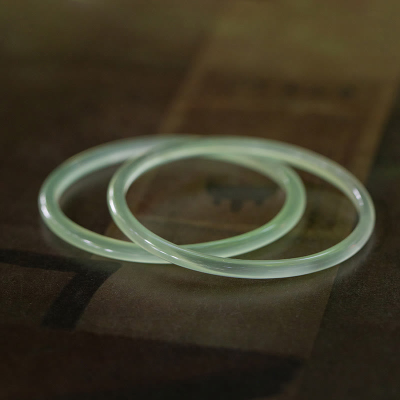 Bracelet jonc Force Courage en calcédoine verte naturelle 52 mm