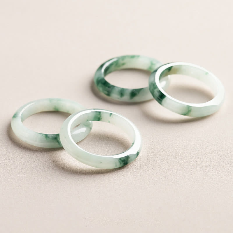 Bague en jade vert naturel pour la chance et l'abondance 17 mm