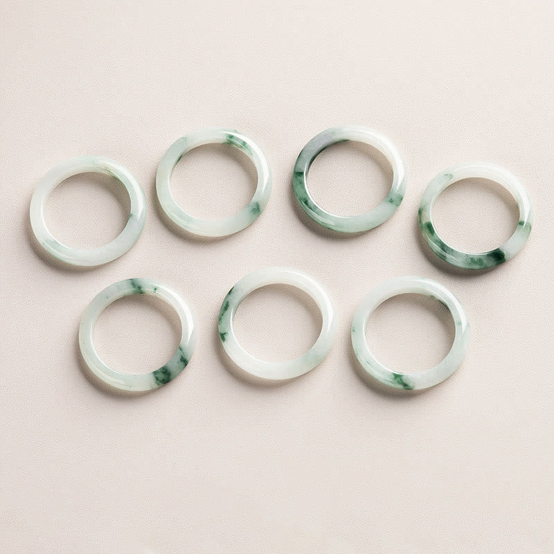 Bague en jade vert naturel pour la chance et l'abondance 17 mm