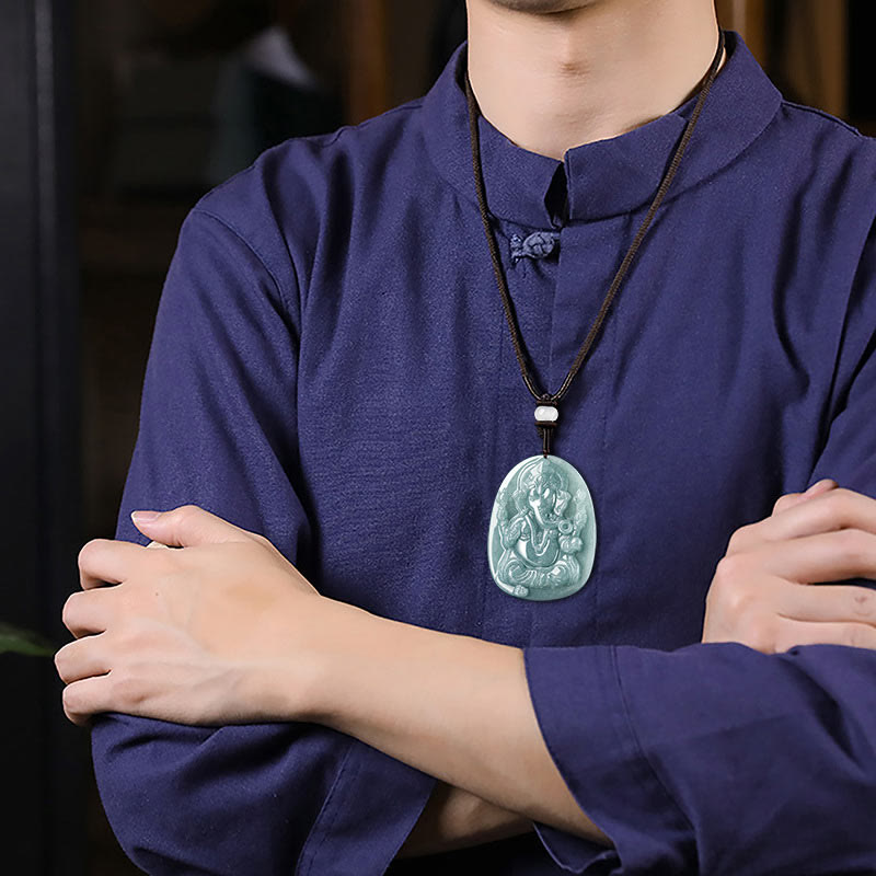 Collier de protection Ganesh en jade naturel | Amulette éléphant