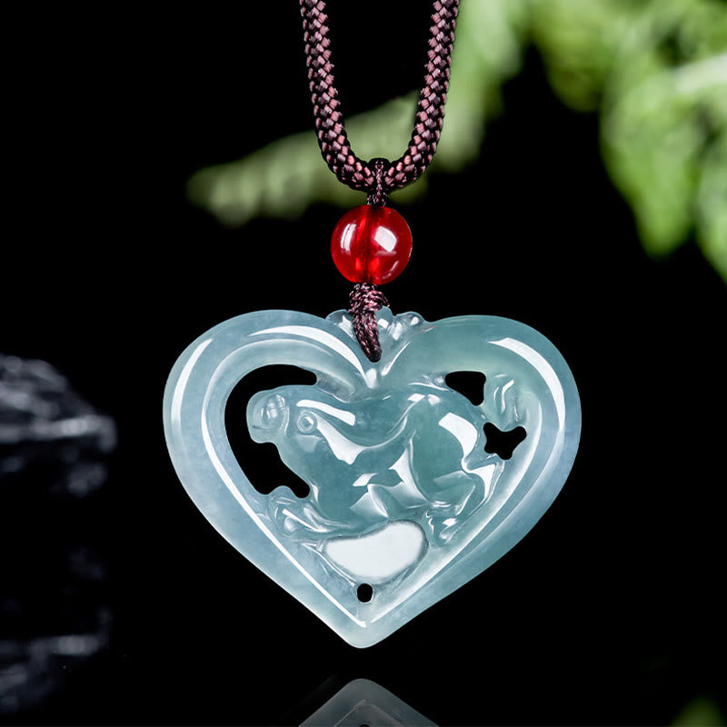 Collier pendentif porte-bonheur en jade naturel avec cœur et lapin
