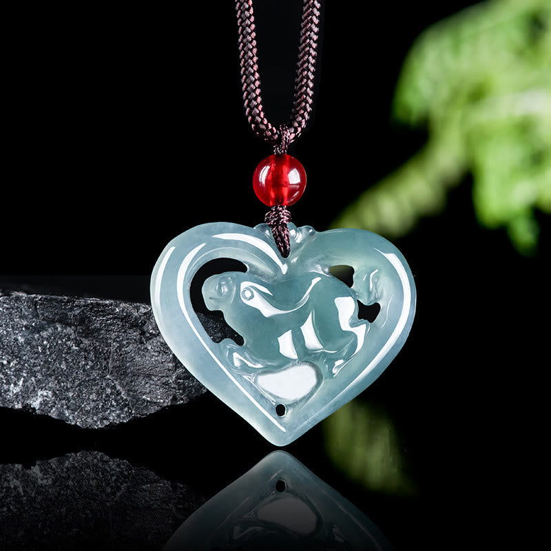 Collier pendentif porte-bonheur en jade naturel avec cœur et lapin