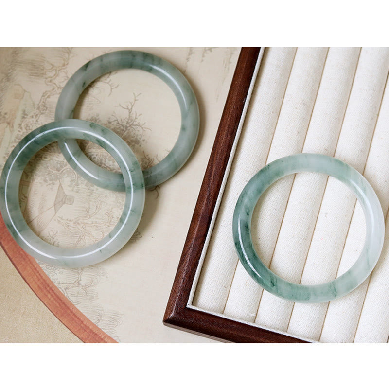 Bracelet jonc porte-bonheur et prospérité en jade naturel 56 mm