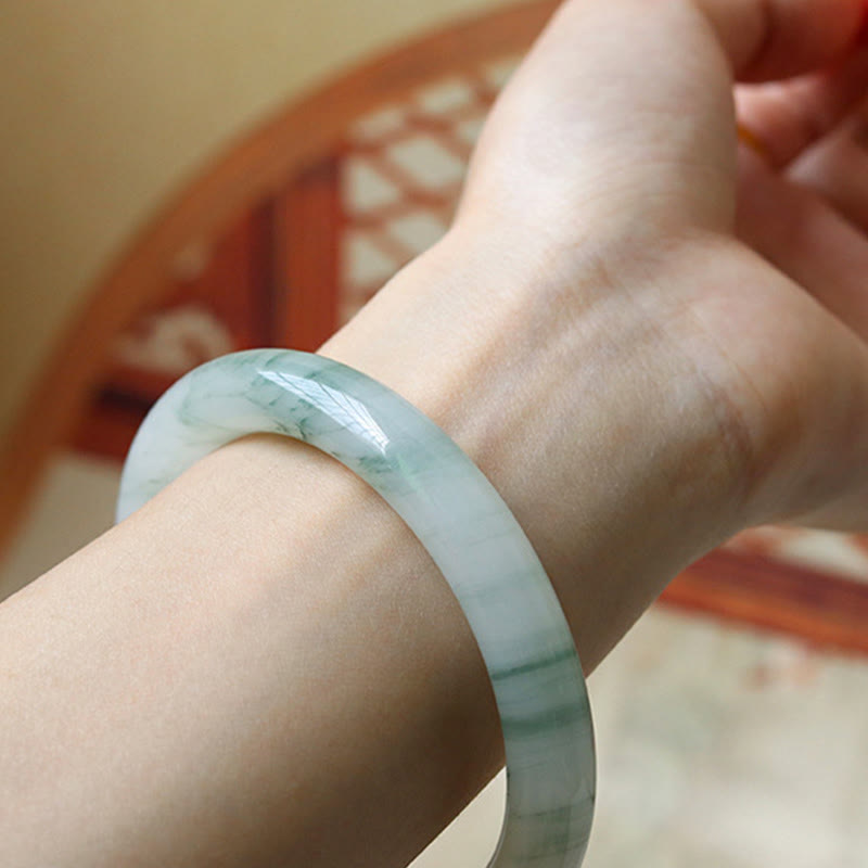 Bracelet jonc porte-bonheur et prospérité en jade naturel 56 mm