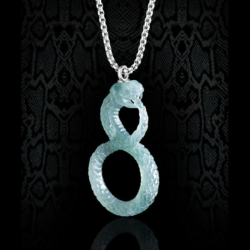 Collier pendentif serpent Mamba en jade naturel pour la chance et l'équilibre