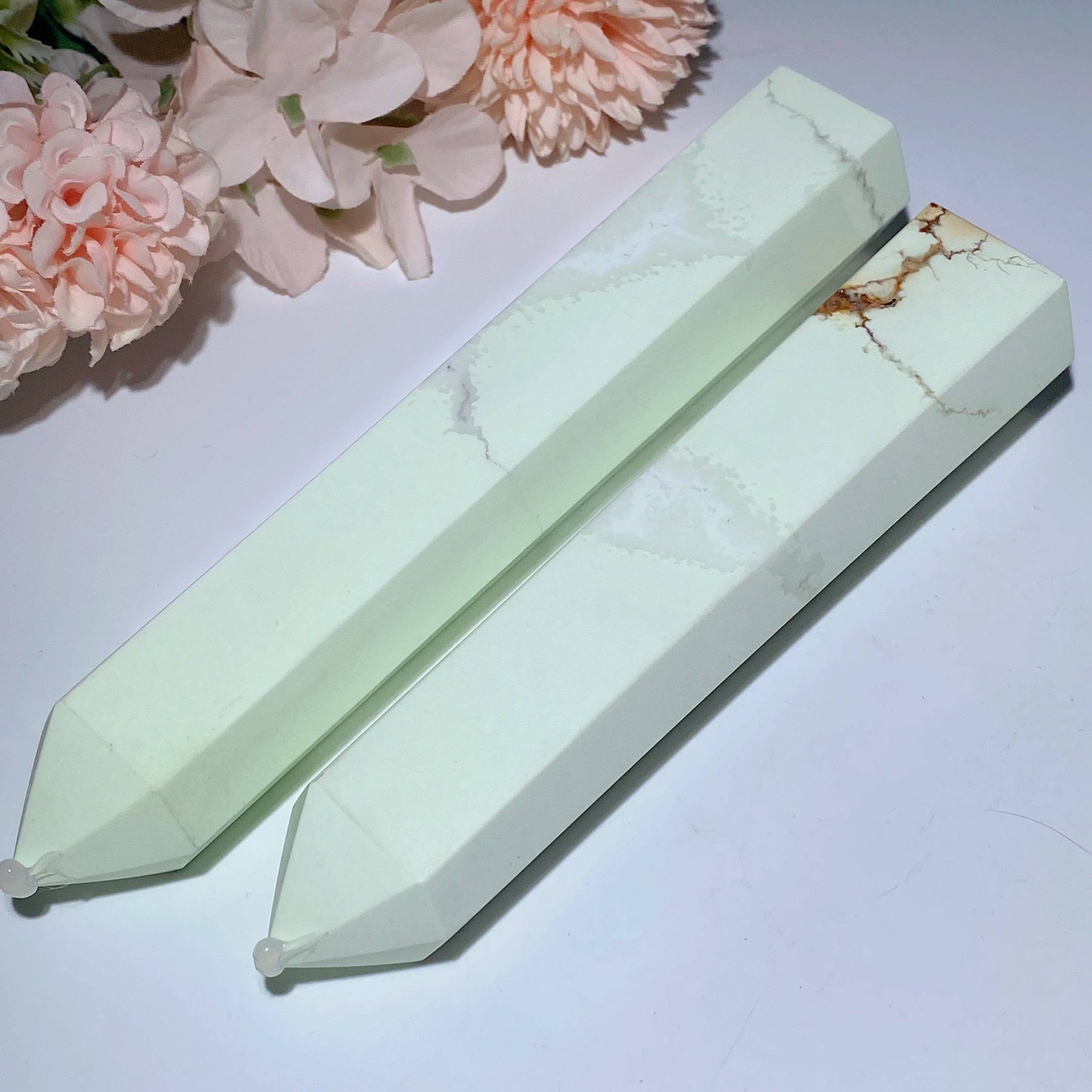 Natural Magnesite Crystal Tower 15-22cm Healing Obelisk