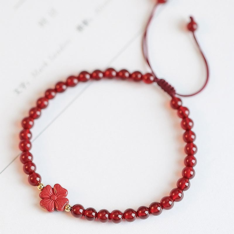 Bracelet de confiance en agate rouge naturelle avec breloque trèfle à quatre feuilles et étoile