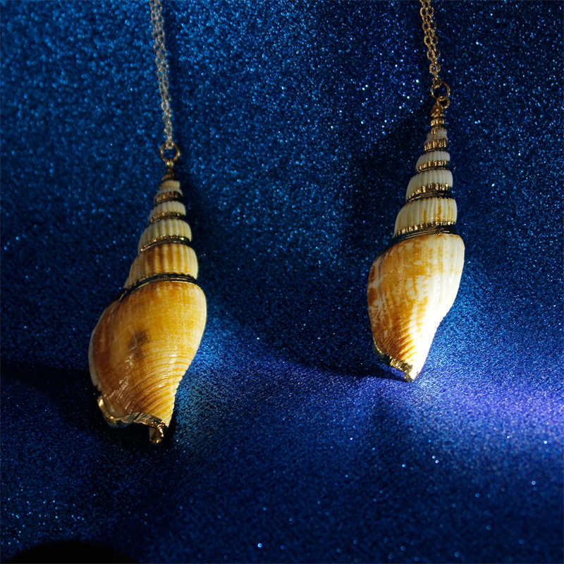 Collier spirituel porte-bonheur en coquillage de conque Shankha naturel
