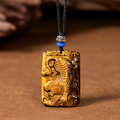 Collier avec pendentif en corde de protection en œil de tigre naturel