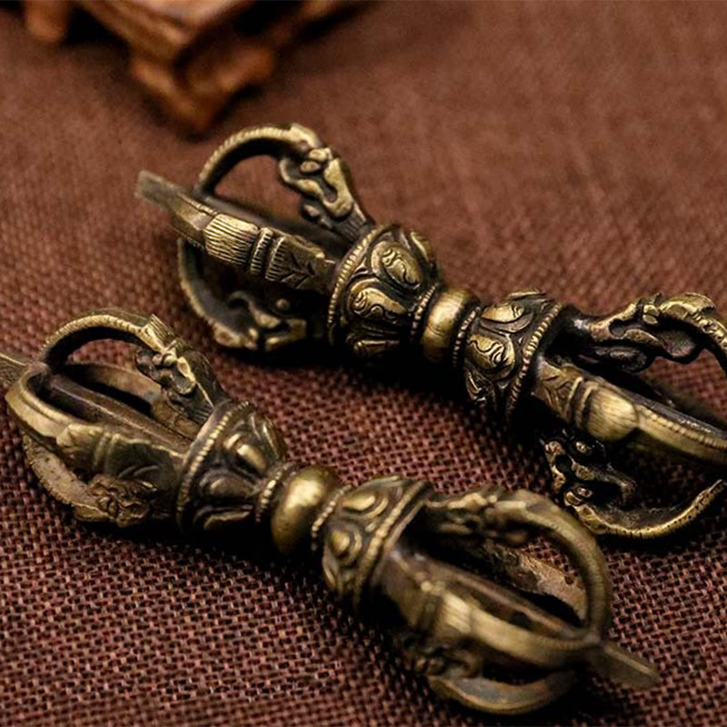 Vajra Dorje en cuivre fait à la main au Népal, décoration de force de méditation