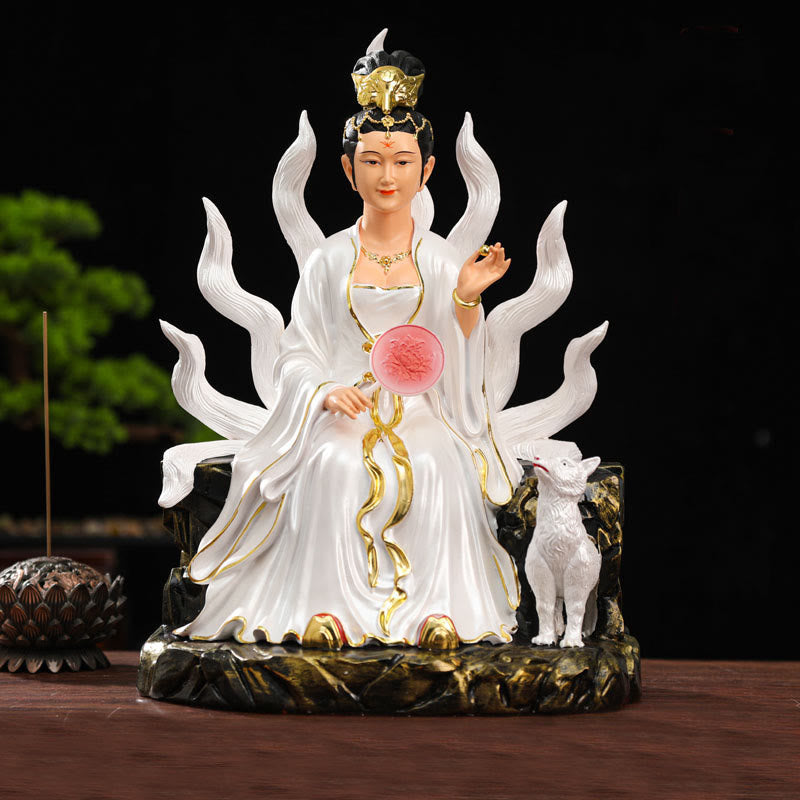 Sculpture décorative zen en résine de renard à neuf queues pour la chance et la protection